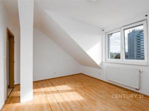 Pronájem bytu 2+kk, Plzeň, Borská, 43 m2