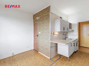 Pronájem bytu 1+1, Jindřichův Hradec, sídliště Vajgar, 43 m2