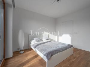 Prodej bytu 2+kk, Praha, Formanská, 56 m2