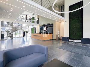 Pronájem kanceláře, Praha - Jinonice, Radlická, 2540 m2