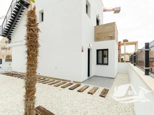 Prodej vily, Torrevieja, Španělsko, 95 m2