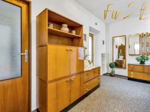 Prodej rodinného domu, Vrhaveč - Neznašovy, 253 m2