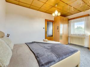 Prodej rodinného domu, Vrhaveč - Neznašovy, 253 m2