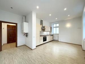 Pronájem bytu 2+1, Liberec, Baarova, 70 m2