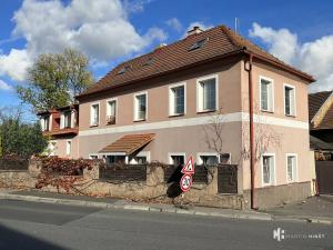 Pronájem bytu 1+kk, Praha - Dubeč, Starodubečská, 19 m2