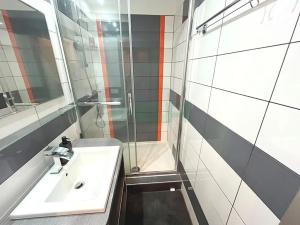 Pronájem bytu 1+1, Praha - Černý Most, Ronešova, 38 m2