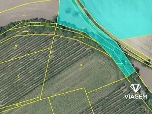 Prodej podílu pole, Staré Hrady, 1049 m2