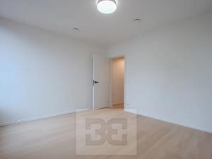 Pronájem bytu 2+kk, Praha - Libeň, Na Okrouhlíku, 52 m2