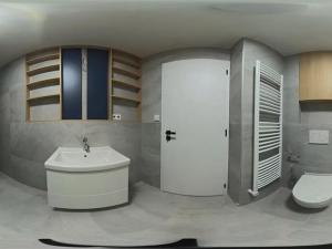 Pronájem bytu 2+kk, Praha - Libeň, Na Okrouhlíku, 52 m2