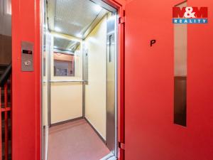 Prodej bytu 3+1, Chomutov, Bezručova, 85 m2