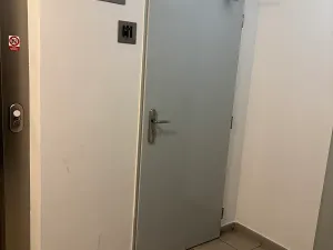 Pronájem garážového stání, Praha - Hostivař, Athénská, 20 m2