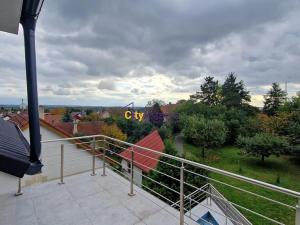 Prodej rodinného domu, Praha - Šeberov, K Hrnčířům, 325 m2