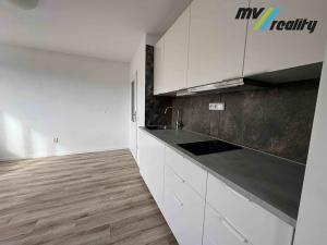 Pronájem bytu 2+kk, Praha - Břevnov, Cvičebná, 32 m2
