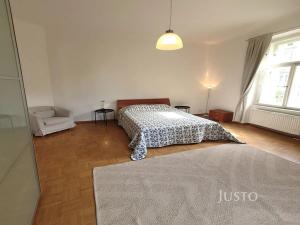 Pronájem bytu 3+kk, Praha, Zborovská, 76 m2