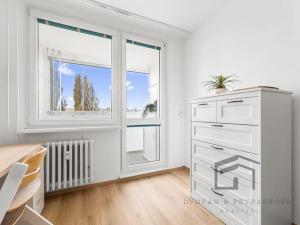 Prodej bytu 3+kk, Praha - Horní Měcholupy, Janovská, 63 m2