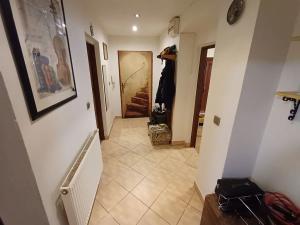 Prodej bytu 2+kk, Karlovy Vary, Pražská silnice, 79 m2