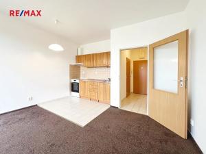Prodej bytu 1+kk, Roztoky, Najdrova, 34 m2