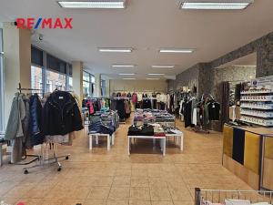 Pronájem obchodního prostoru, Kolín, Pražská, 204 m2