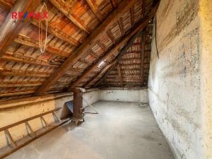 Prodej rodinného domu, Vlkaneč, 190 m2