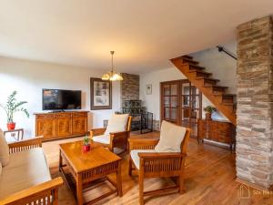 Prodej rodinného domu, Lužná, K Višňovce, 245 m2