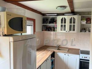 Prodej rodinného domu, Ostrov, 56 m2