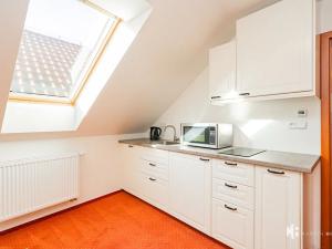 Pronájem bytu 2+kk, Zlonín, Hlavní, 50 m2