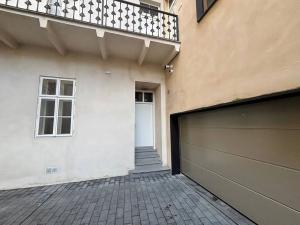 Pronájem obchodního prostoru, Praha - Smíchov, Plzeňská, 295 m2