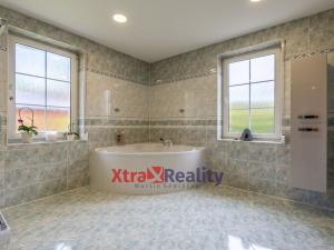 Prodej rodinného domu, Kadaň, Třešňová, 405 m2