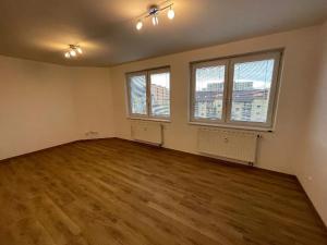 Pronájem bytu 1+kk, Pardubice, Dubinská, 40 m2