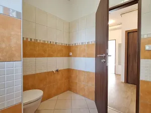 Pronájem bytu 2+kk, Praha - Strašnice, Černokostelecká, 47 m2