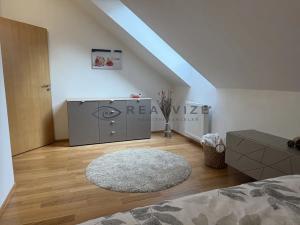 Prodej bytu 3+kk, Hluboká nad Vltavou, Masarykova, 83 m2