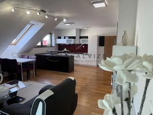 Prodej bytu 3+kk, Hluboká nad Vltavou, Masarykova, 83 m2