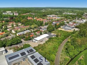 Prodej výrobních prostor, Milovice, Italská, 1819 m2