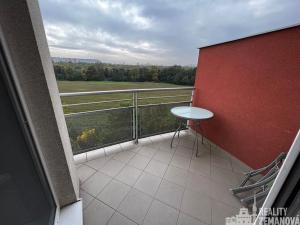 Pronájem bytu 2+kk, Praha - Záběhlice, Mattioliho, 69 m2