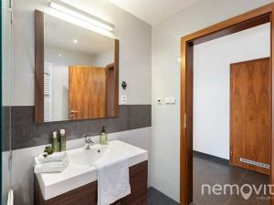 Prodej bytu 3+kk, Praha - Stodůlky, Tlumačovská, 93 m2