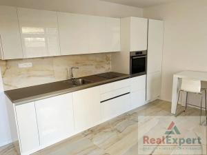 Prodej bytu 1+kk, Praha - Vinohrady, U Zvonařky, 40 m2