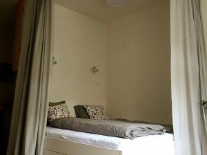 Pronájem bytu 1+kk, Praha - Bubeneč, Milady Horákové, 38 m2