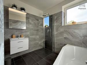 Prodej rodinného domu, Mokrá-Horákov, 135 m2