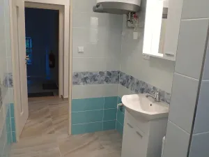 Pronájem bytu 2+kk, Kamenný Újezd, 5. května, 42 m2