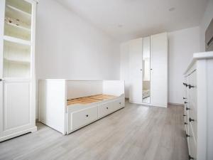 Pronájem bytu 2+kk, Praha - Strašnice, Průběžná, 45 m2