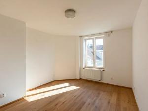 Pronájem bytu 3+kk, Praha - Bubeneč, Sochařská, 75 m2