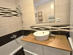 Pronájem bytu 3+1, Praha - Vršovice, Rostovská, 75 m2