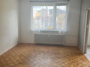 Pronájem bytu 2+1, Děčín - Děčín III-Staré Město, Kladenská, 61 m2