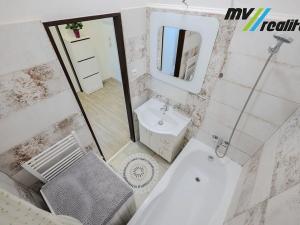 Prodej bytu 1+1, Milovice, Topolová, 44 m2