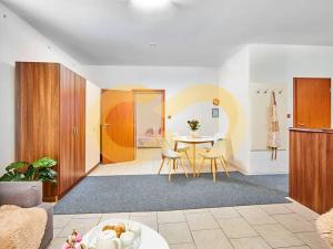 Prodej vícegeneračního domu, Malonty, 317 m2