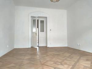 Pronájem bytu 2+1, Praha - Smíchov, Pecháčkova, 87 m2