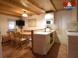 Prodej chalupy, Lipová-lázně - Horní Lipová, 175 m2