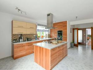 Pronájem vily, Praha - Stodůlky, Pod viaduktem, 996 m2