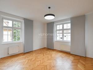 Pronájem bytu 3+1, Praha - Dejvice, 137 m2