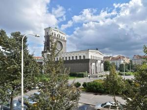 Pronájem bytu 3+kk, Praha - Vinohrady, náměstí Jiřího z Poděbrad, 156 m2